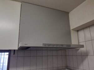 福岡キッチン取付け隊　マンションのレンジフードリフォーム術　施工後